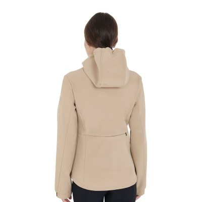 Giacca softshell donna slim fit con tasche a scomparsa